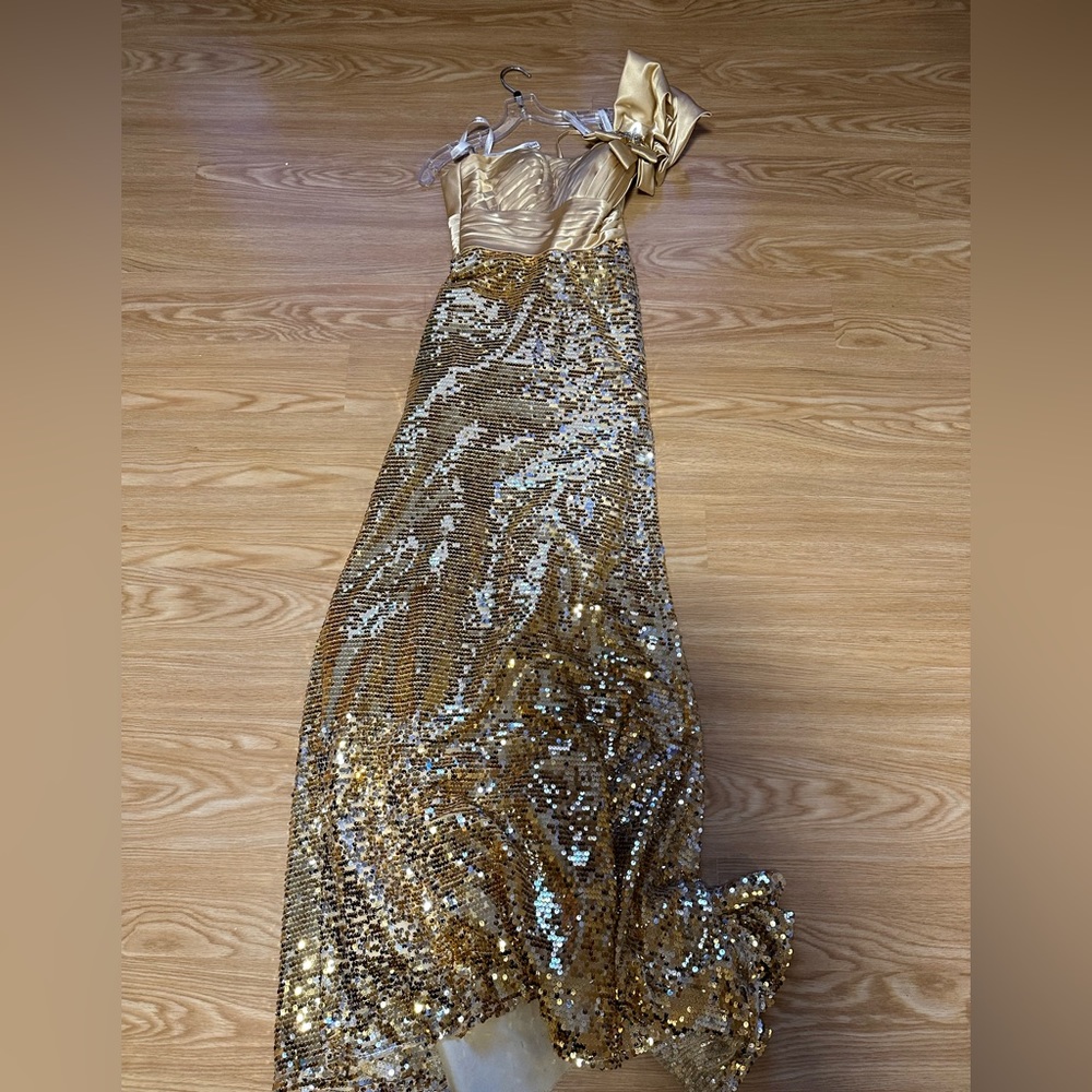 Tony Bowls Gold Sequin Gown